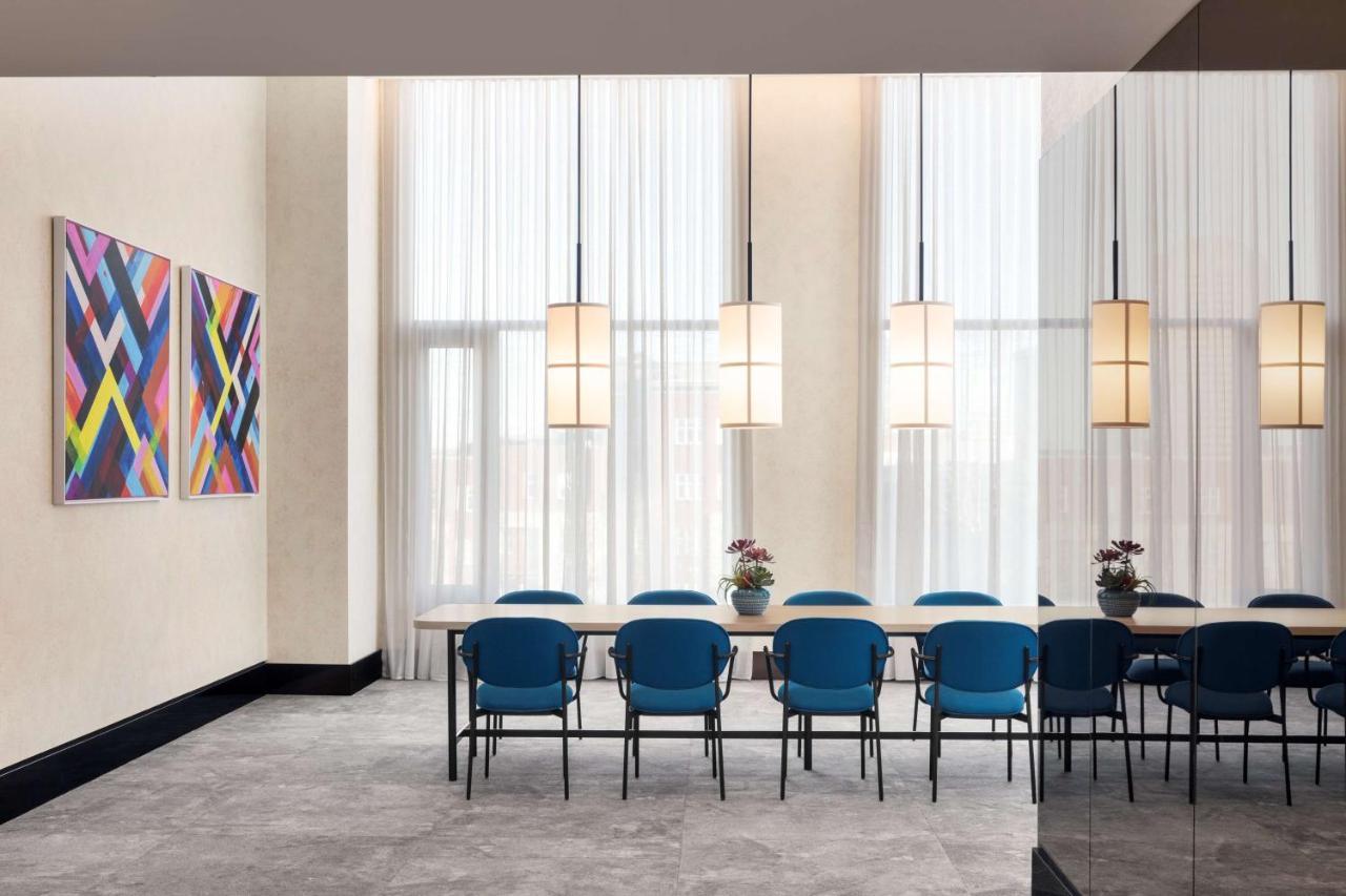 Hyatt Centric Montreal Hotel Exterior photo